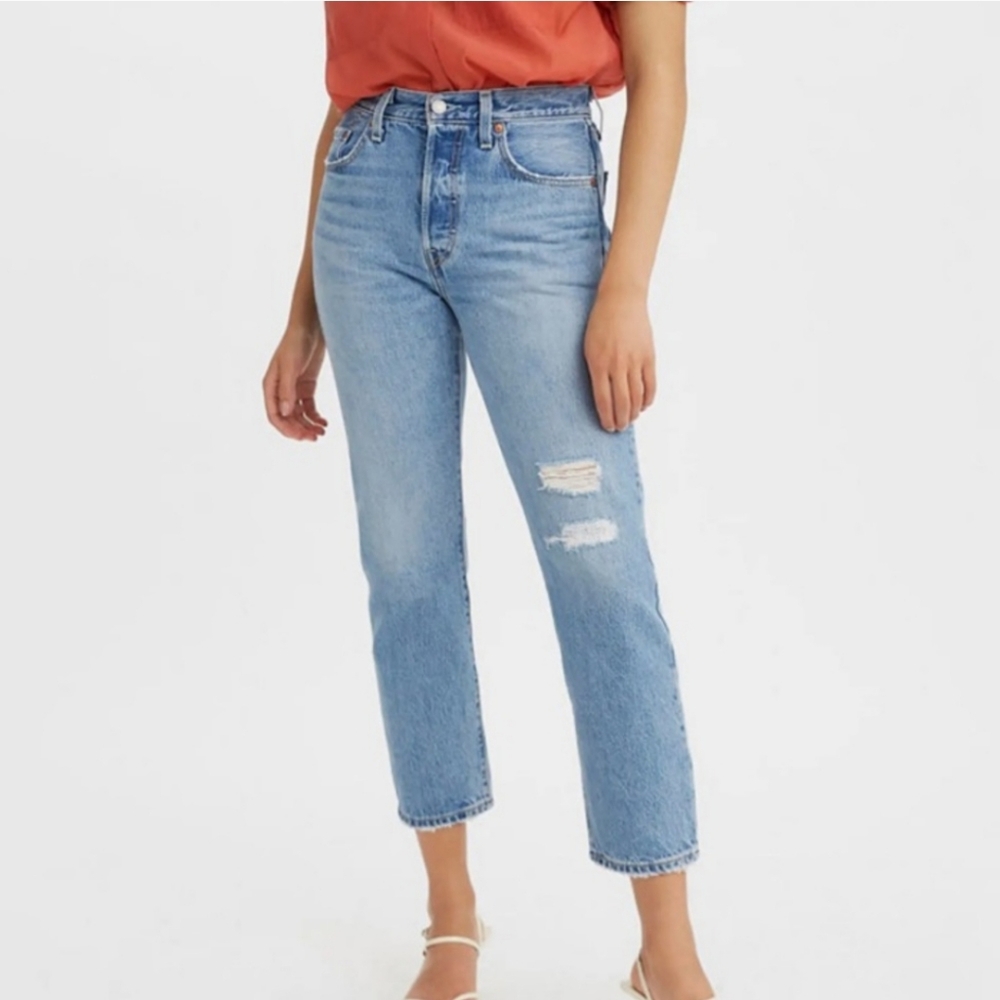 Levi's Premium 501 crop NWOT